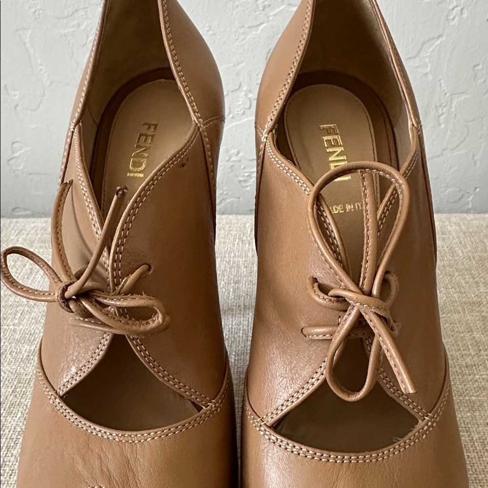 FENDI Zucca FF Leather Pumps Size 39 (US Women’s size 8.5) - Picture 11 of 11